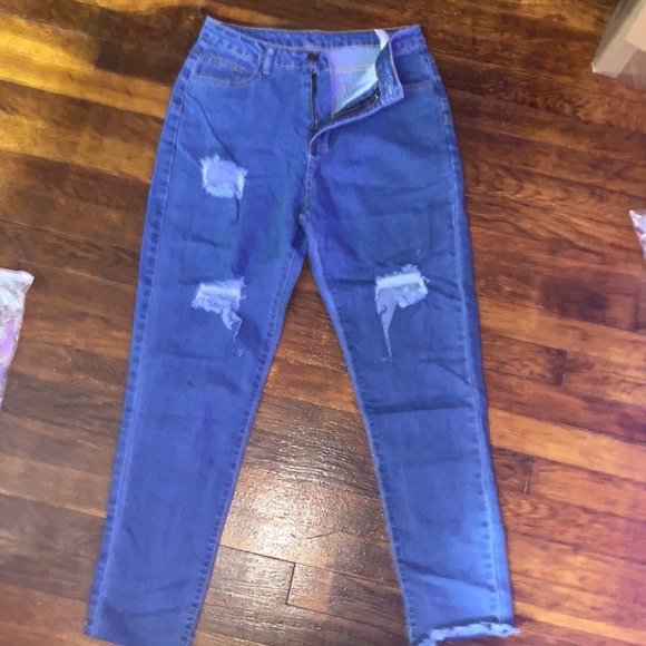 Jeans - Picture 2 of 4